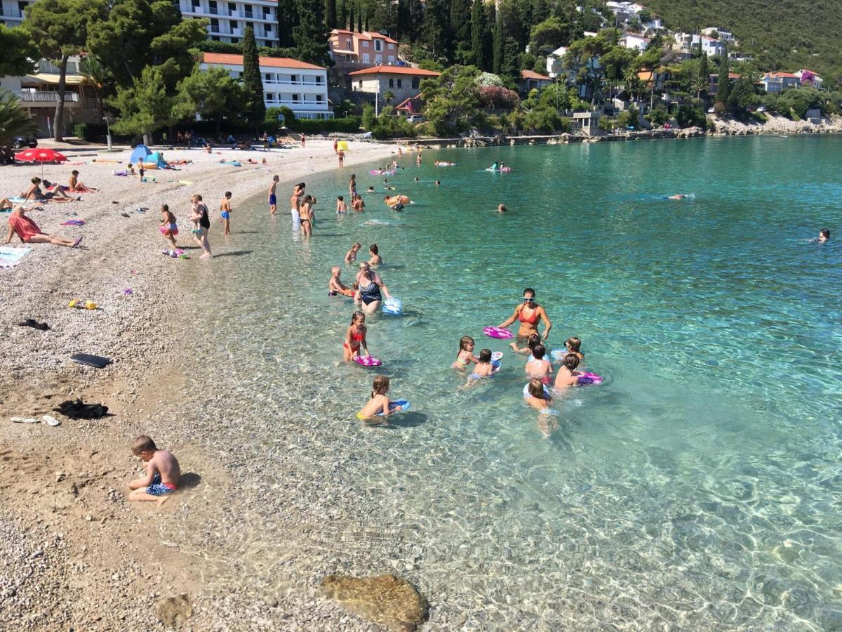 Pansion Antunovic Hotel Trpanj Eksteriør billede